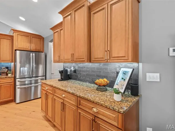 5735 Old Keebler Rd, Collinsville, IL 62234