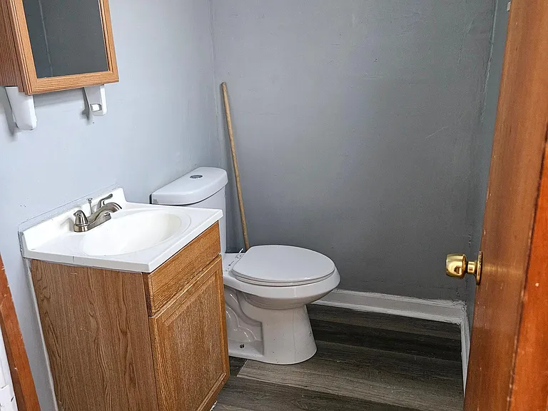 9258 S Parnell Ave — Photo 13