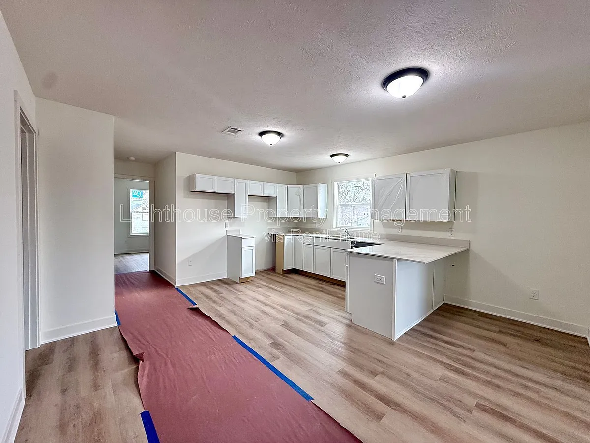 Building Photo - 313 Orchard Ave #1