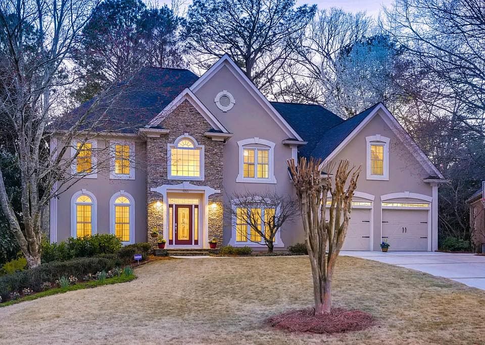 1st image of 466 Manor Oak Ln SE