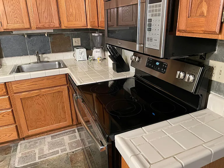 1940 Prospector Ave #126 — Photo 9