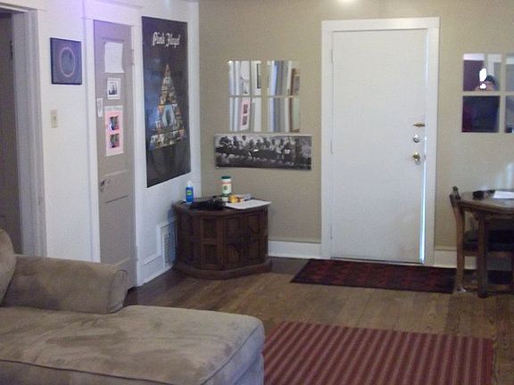 Top Flr Living Rm Looking E