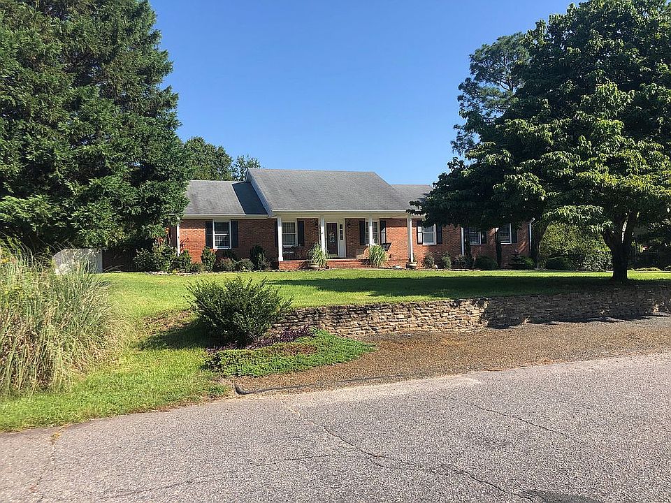 1st image of 1024 Huntington Dr