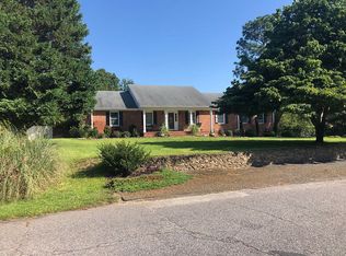 1024 Huntington Dr, Hartsville, SC 29550