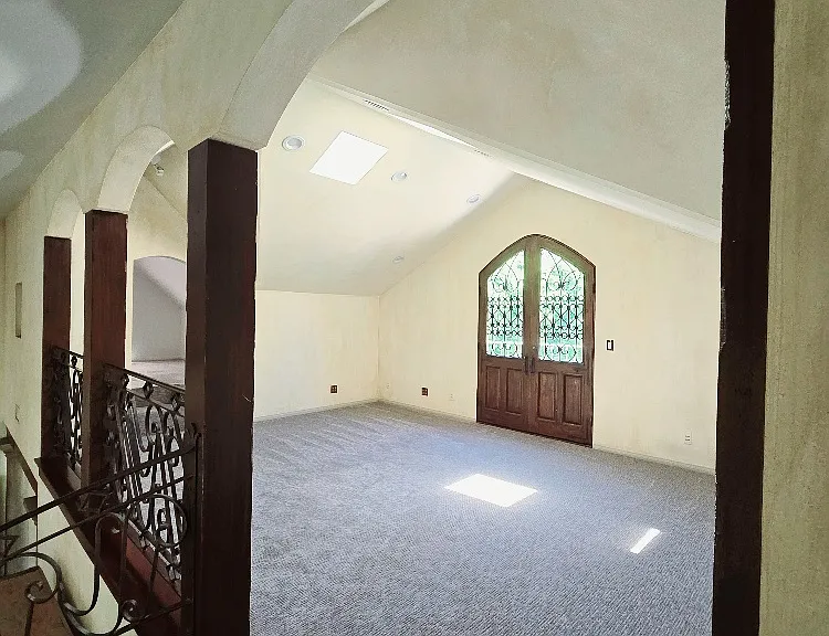 19613 Hiawatha St — Photo 18