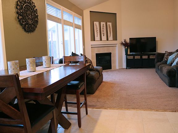 Dining to living room 