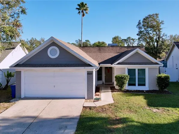 1027 Hardwood Dr, Valrico, FL 33596