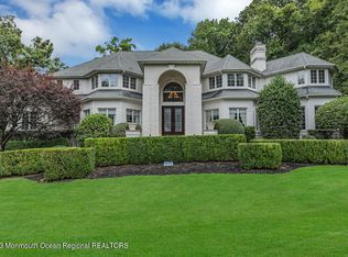 12 Round Hill Rd, Holmdel, NJ 07733