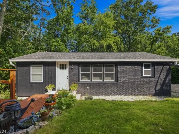 34 Hillside Dr, Wantage Twp., NJ 07461