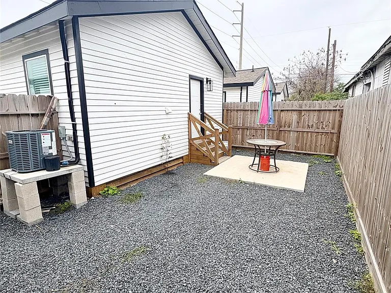 1214 53rd St — Photo 16