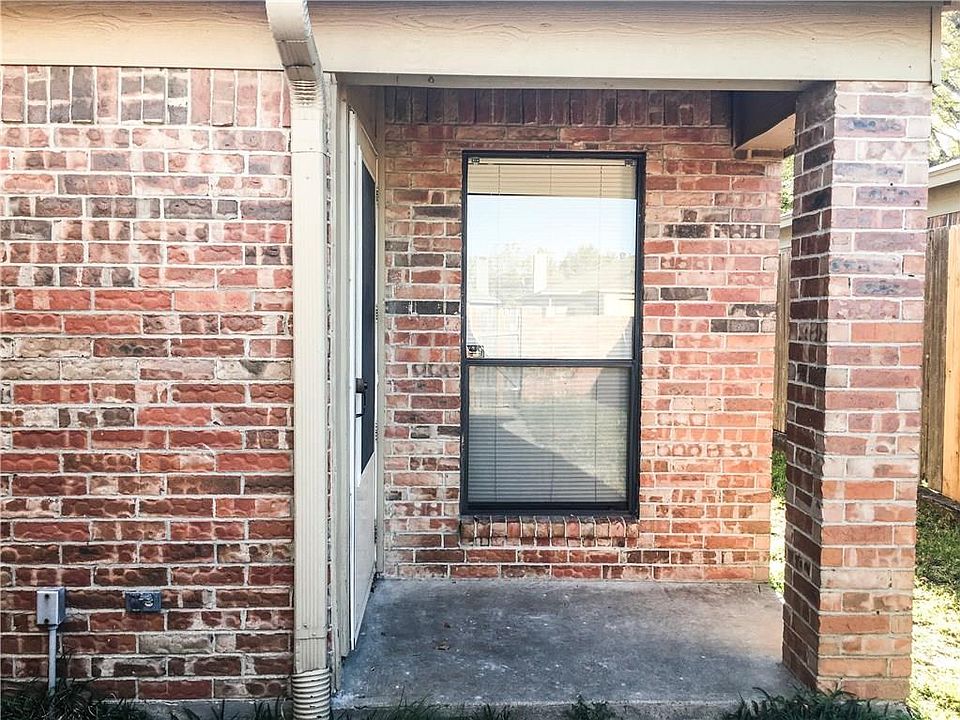 1st image of 10267 Aurora Dr