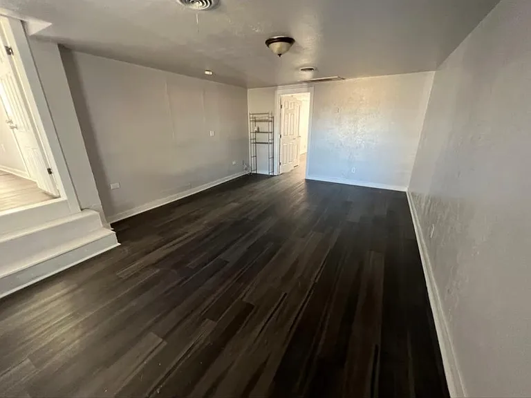 3208 S Jackson St — Photo 3