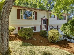 638 SW 7th St, Gresham, OR 97080