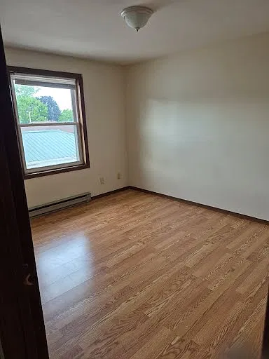 2 bed, 500 sqft, $1,075 — Photo 3