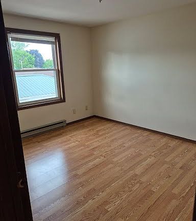 3rd image of 2420 Camelot Blvd #201