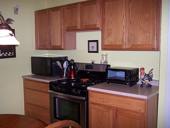 7000BrownslakeRd Kitchen View 2