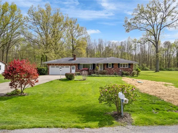 3155 Weilacher Rd SW, Warren, OH 44481