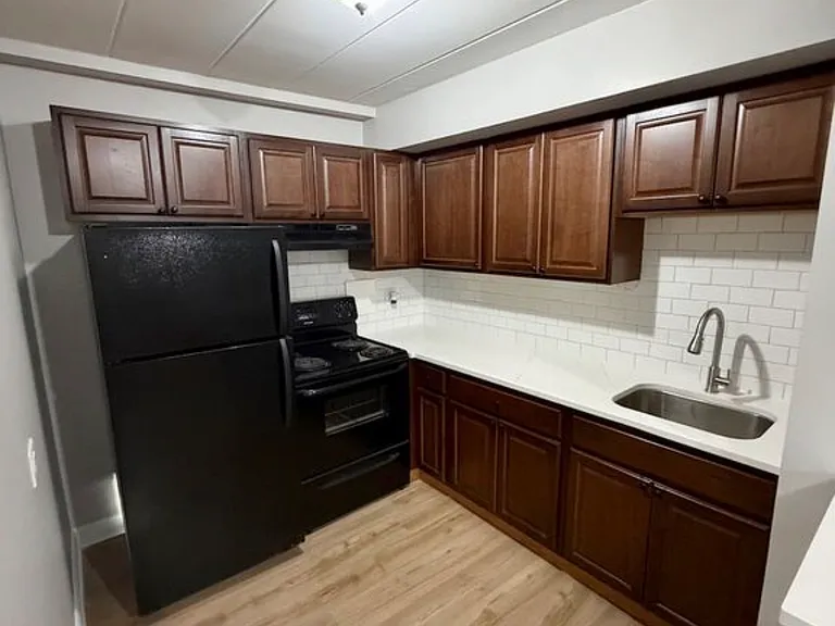 2025 W Granville Ave #B110 — Photo 6