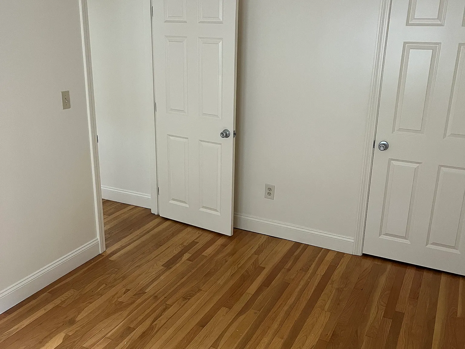 2 bed, 637 sqft, $2,100 — Photo 4
