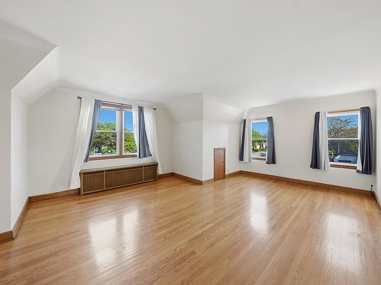 7058 S Fairfield Ave #2 — Photo 17