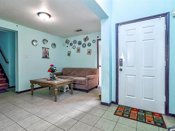 4th image of 8934 Benning Dr