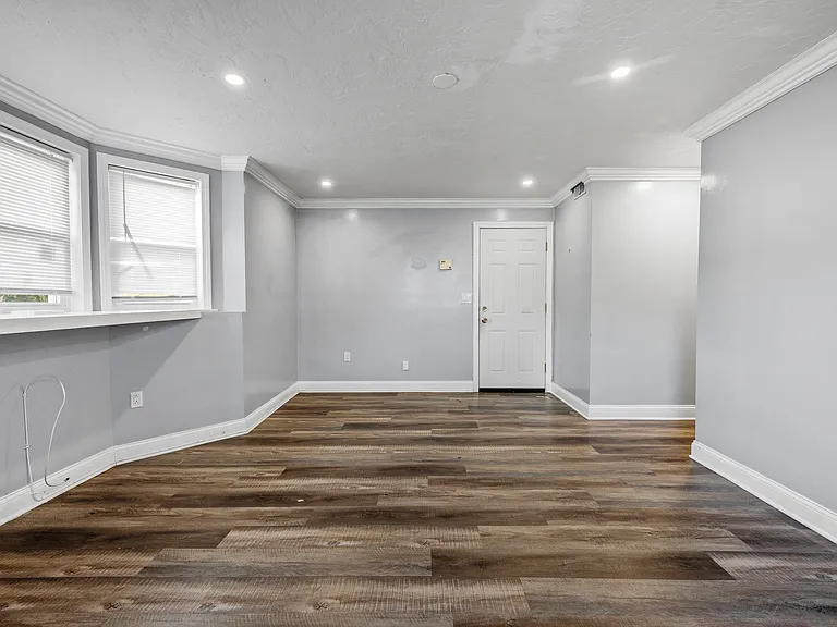 30 Mount Everett St #1R — Photo 10
