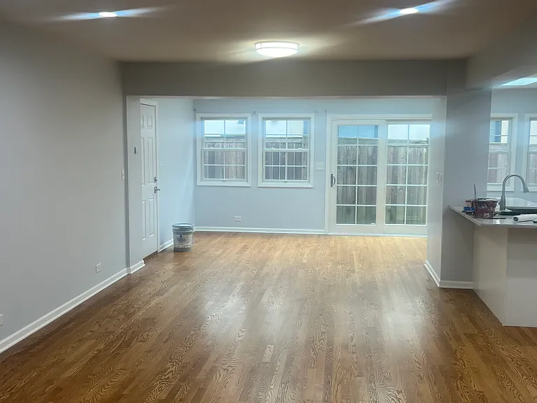 772 Green Bay Rd — Photo 3