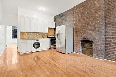 Rented by Brownstone Property Group