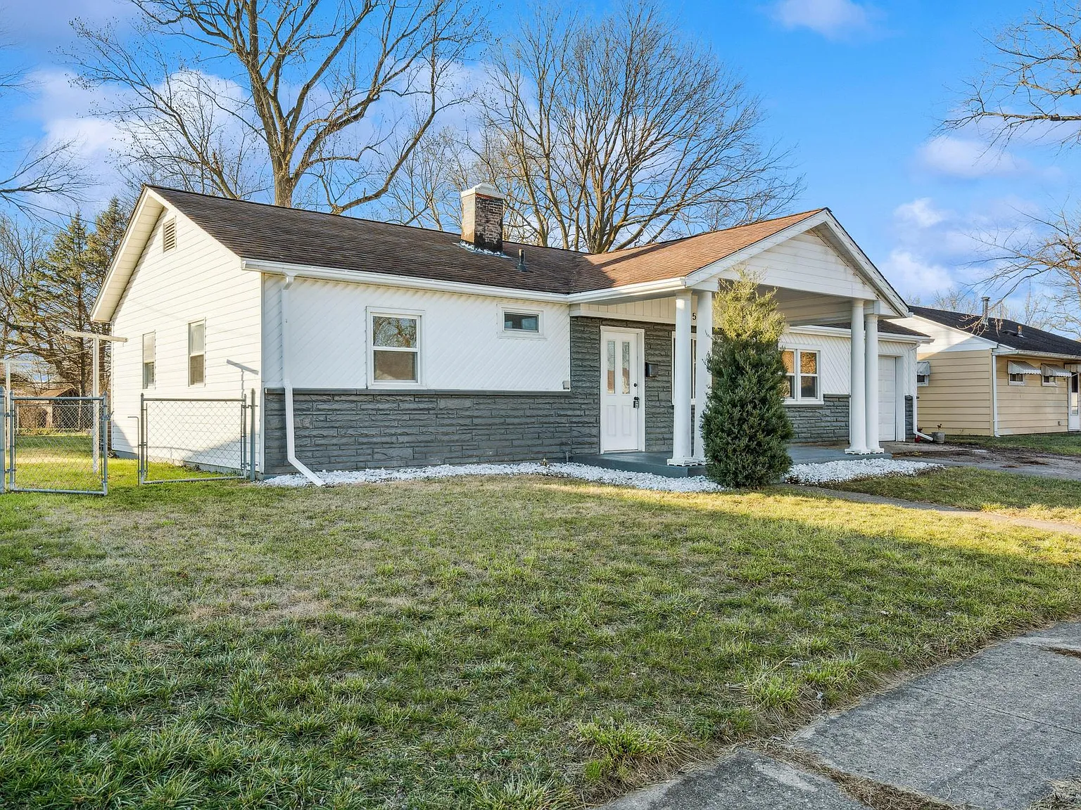 3 bed, 1200 sqft, $1,650 — Photo 3