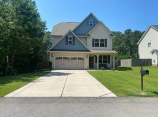 200 Pender Rd, Spring Lake, NC 28390