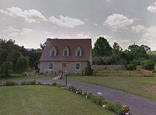 668 Apple Ave, Olive Hill, KY 41164