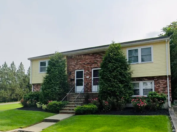 164 Winn St #B, Woburn, MA 01801