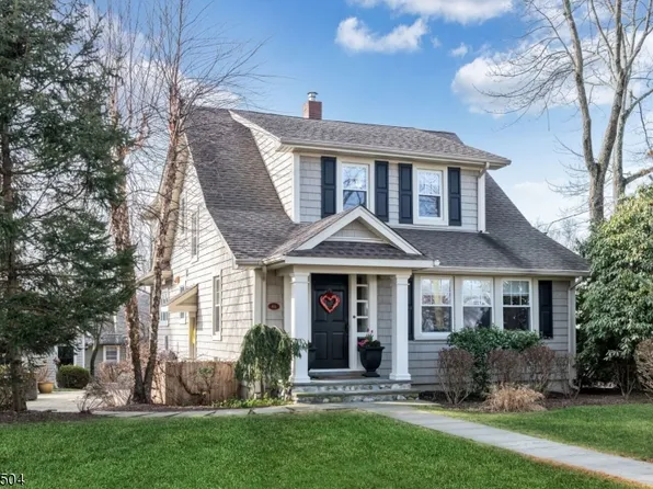 46 E Summit Ave, Midland Park Boro, NJ 07432