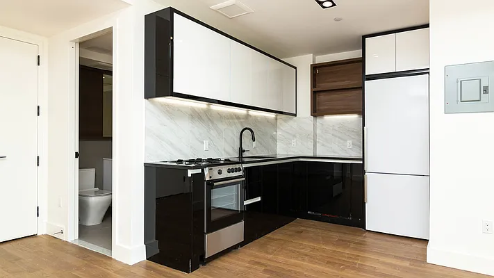 Rented by Nooklyn NYC LLC | media 50