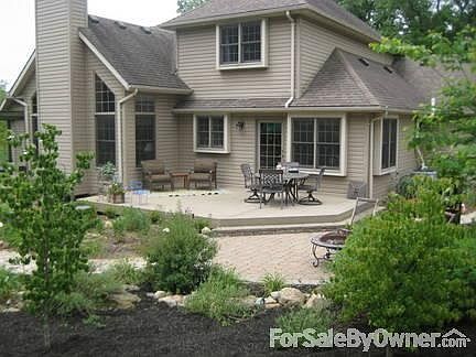 Back yard deck/patio, walks in to kitchen
