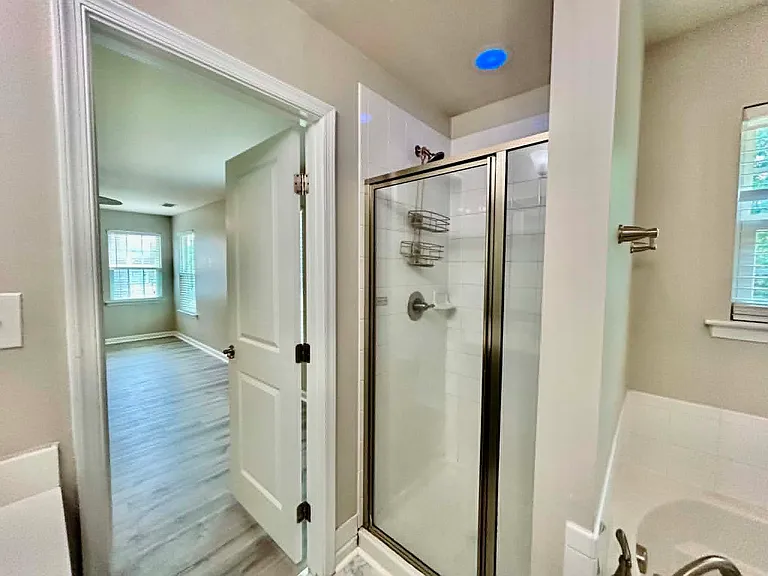 5453 Brandon Bluff Way — Photo 32