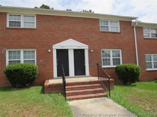 1932 King George Dr, Fayetteville, NC 28303