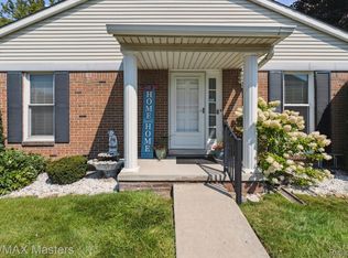 16565 Rudgate St, Southgate, MI 48195