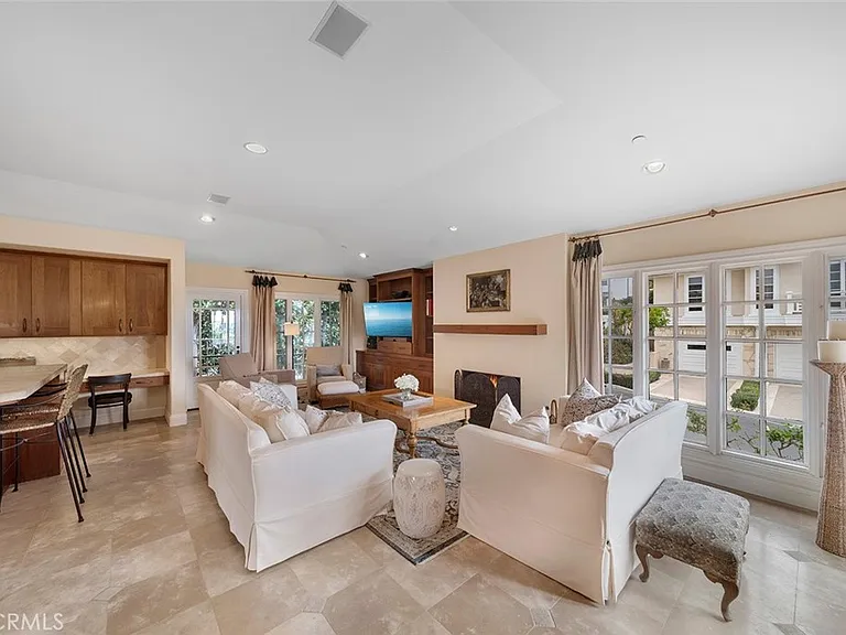 839 Emerald Bay — Photo 6