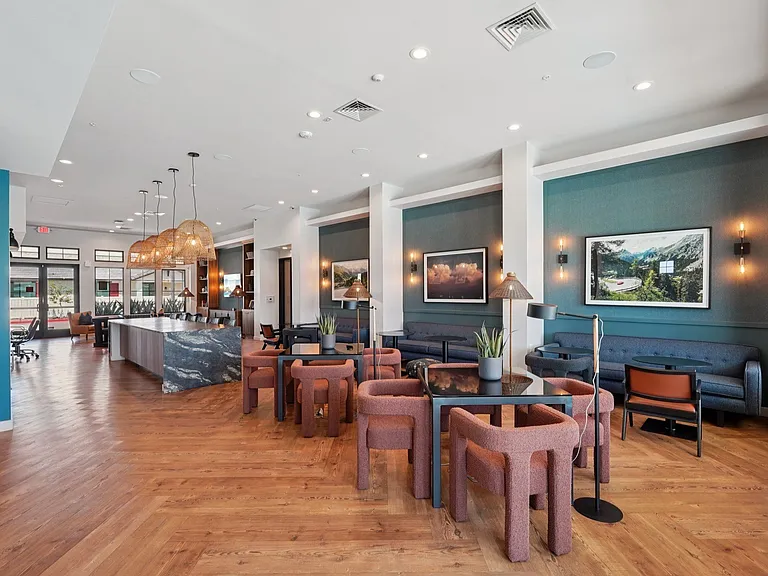 Obsidian at South Mountain — Photo 28