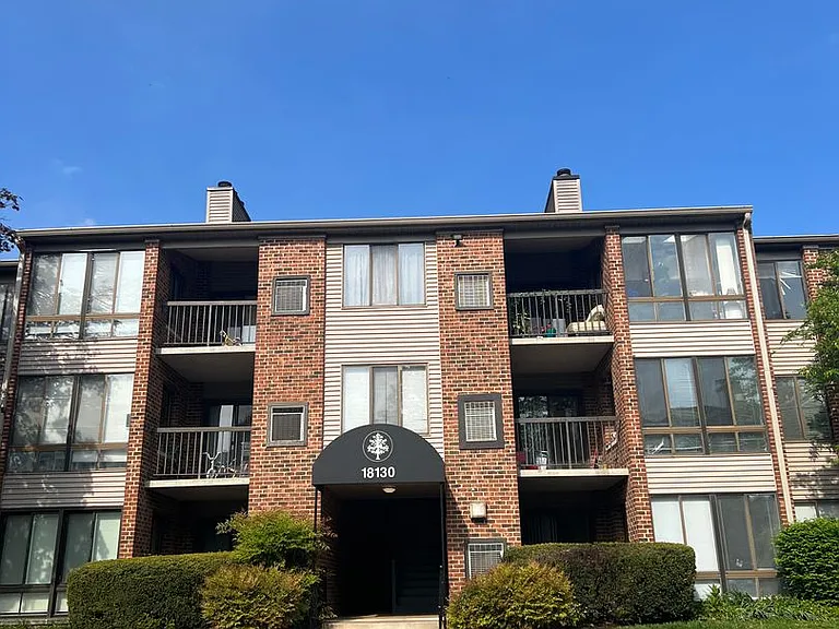 18130 Chalet Dr #303 — Photo 1