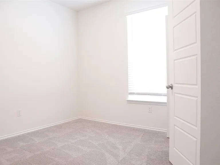 8111 Marigny Way — Photo 16
