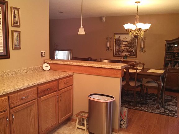5th image of 11503 River Hills Dr W