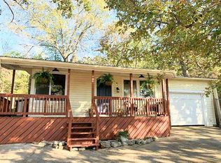 25 E Lakeshore Dr, Cherokee Village, AR 72529