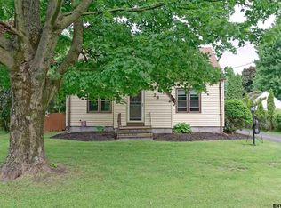 23 Troy Rd, East Greenbush, NY 12061