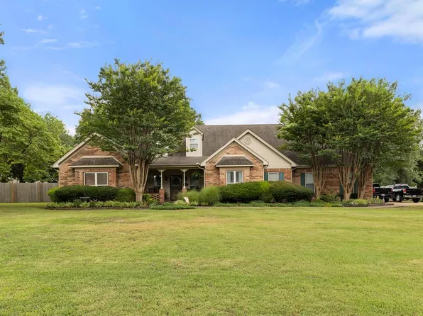 206 Catalpa Dr, Marion, AR 72364