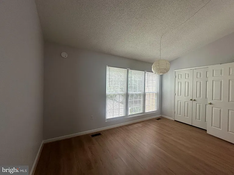 7223 Parsons Ct — Photo 15