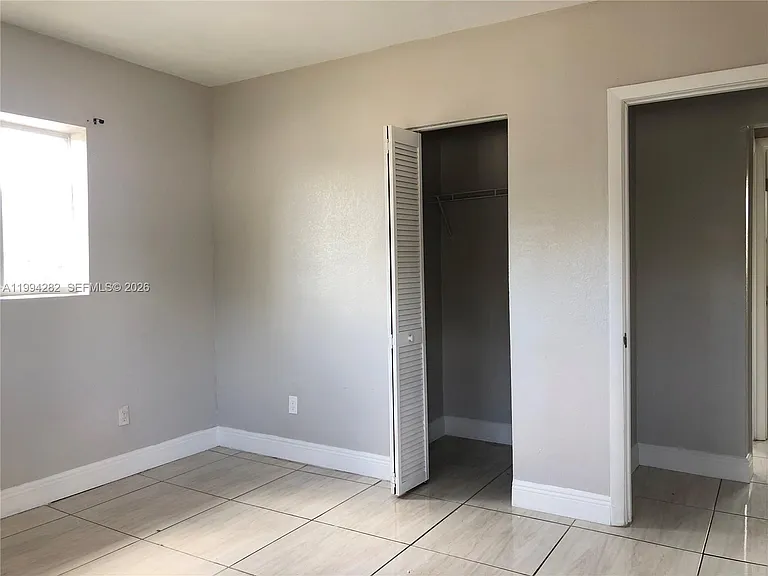 1940 Washington Ave #11 — Photo 8