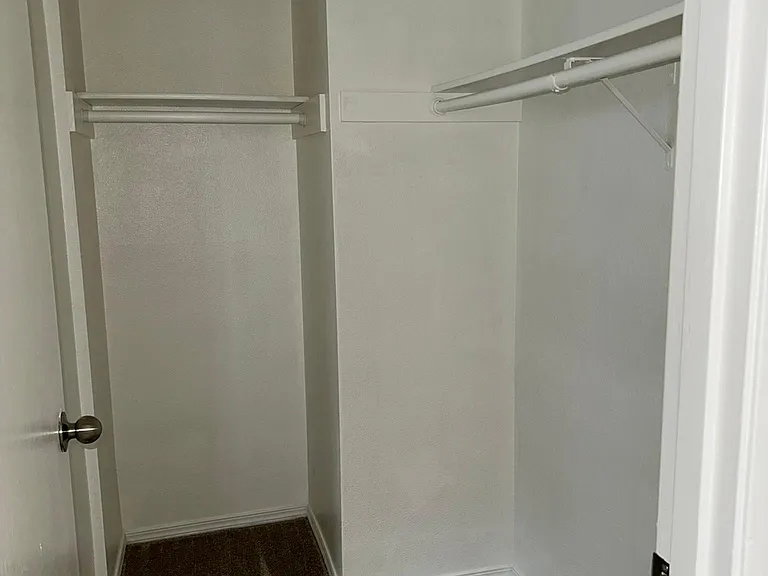 1109 S Woodlawn St #1 — Photo 3