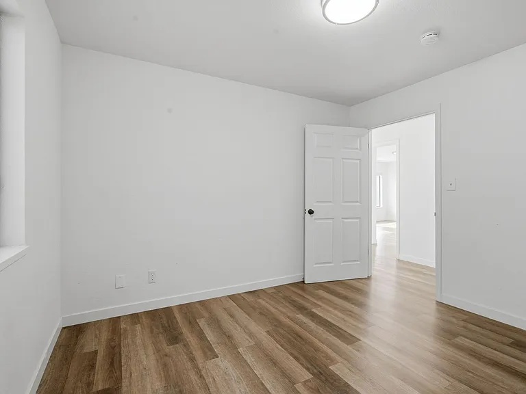 228 Abbot Ave — Photo 24